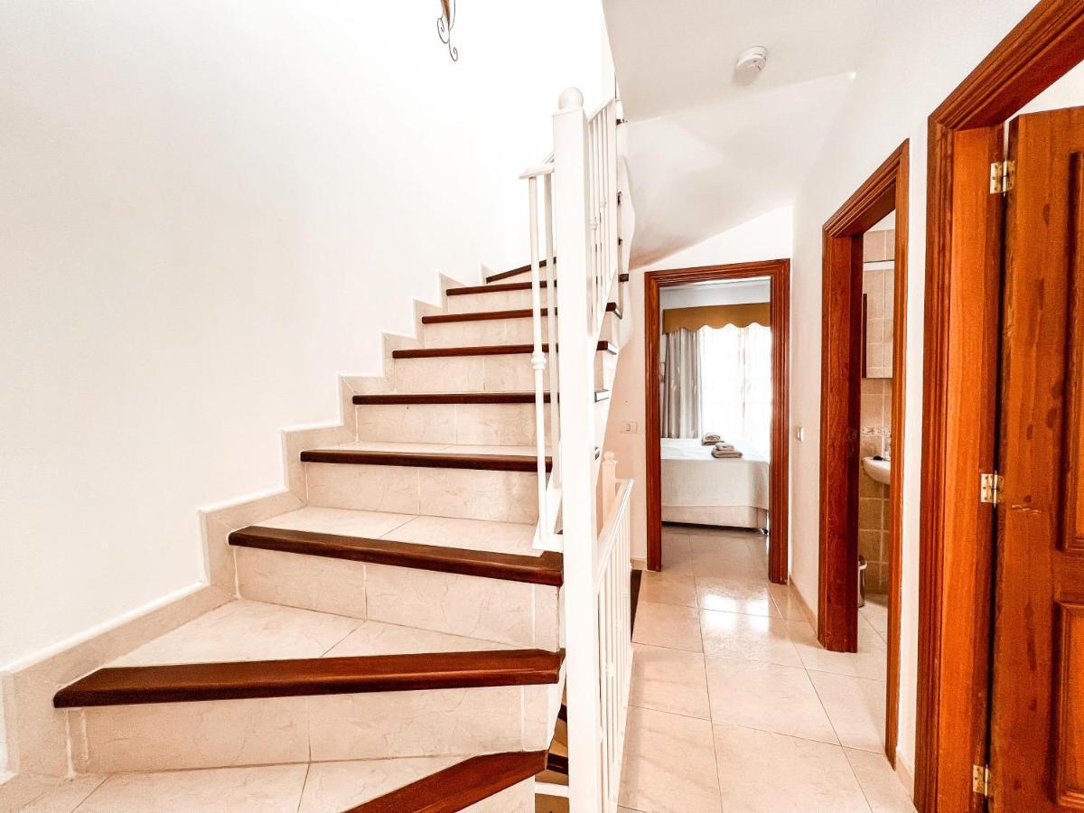 Townhouse With Ac In Callao Salvaje, Sonia, Cs148 外观 照片